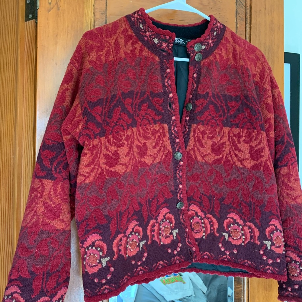 Red Icelandic Norwegian knit cardigan jacket / embroidered sweater floral